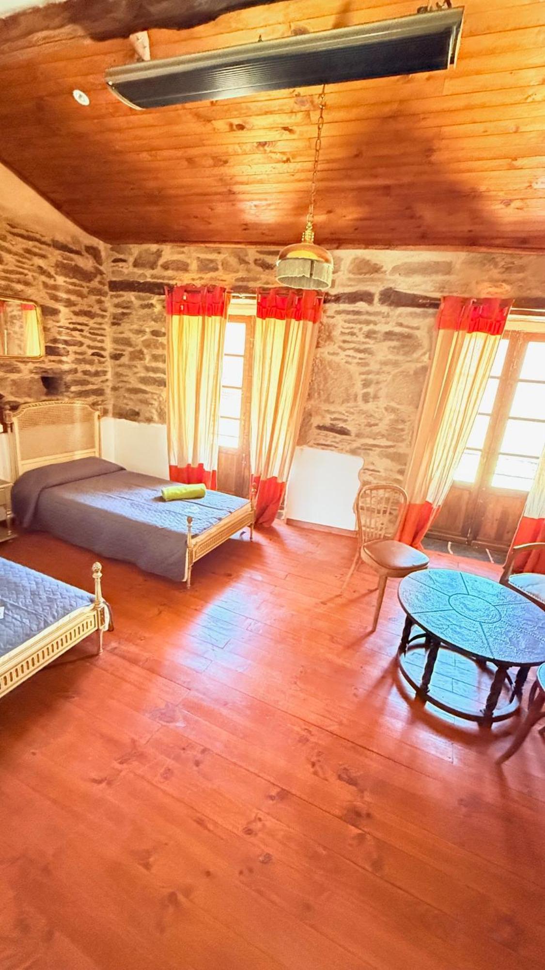 Y Matias Hostel Sarria