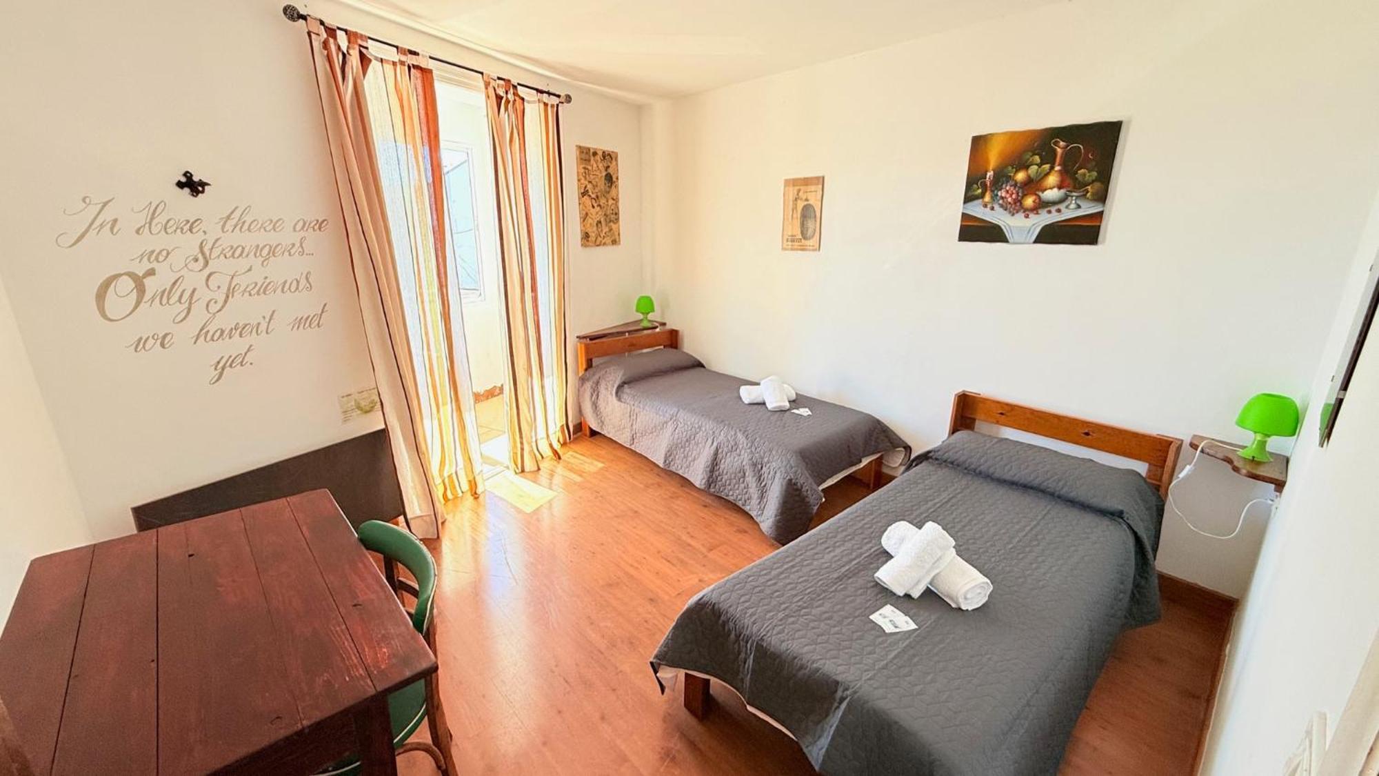 Y Matias Hostel